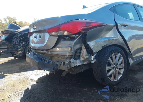 2015 Hyundai Elantra Se z USA, uszkodzony, nr VIN 5NPDH4AE2FH598843